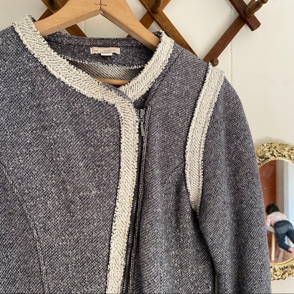 🌿5/$25 Gap Asymmetrical Zip Up Sweater - Picture 2 of 4